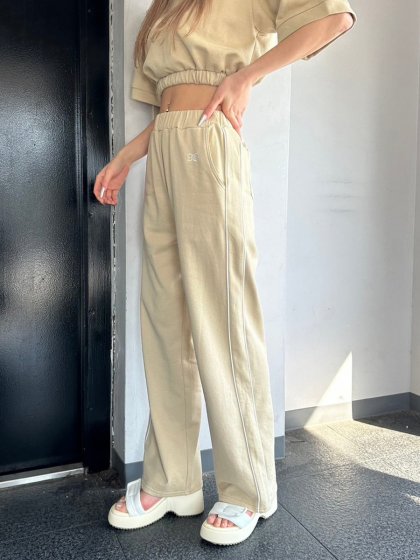 パイピングラインロゴ刺繍ワイドパンツ