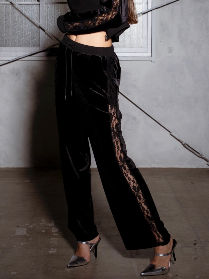 脇レースベロアストレートパンツ